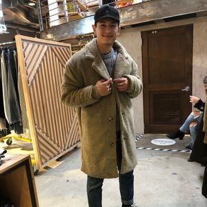 Meet your Posher, Ethan